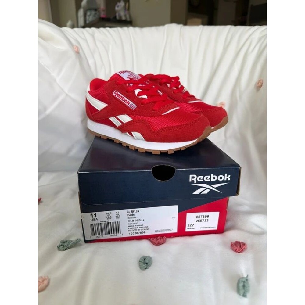 New Reeboks 11C